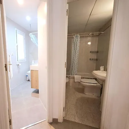 Noctua 030 El Faro 1 アパート *