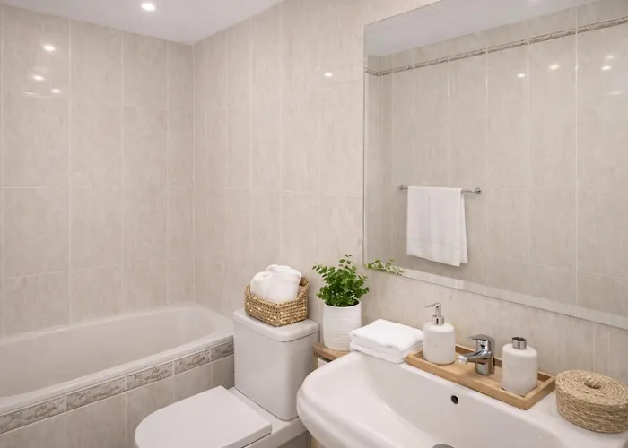 Noctua 030 El Faro 1 * Estepona